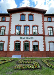 rathaus-grossbeeren-180x250