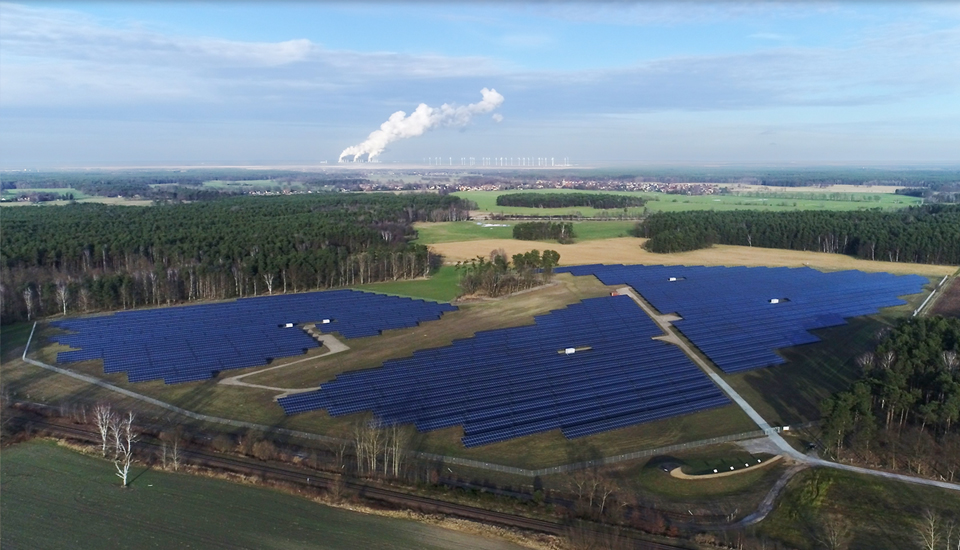 Brandenburg bietet auch viel Platz für Photovoltaik – hier der Solarpark Frauendorf der SpreeGas.<br>Bild: SpreeGas